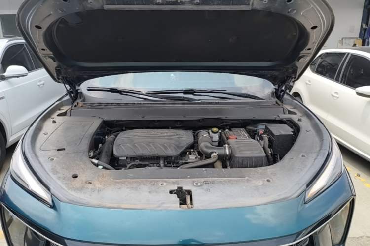 Used FORTHING T5 EVO 2021 1.5TD DCT Starry Edition Engine Bay