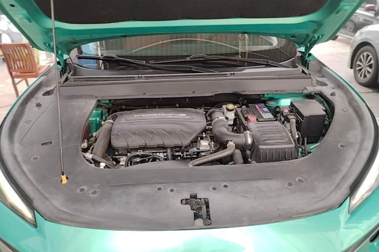 Used FORTHING T5 EVO 2021 1.5TD DCT Starry Edition Engine Bay