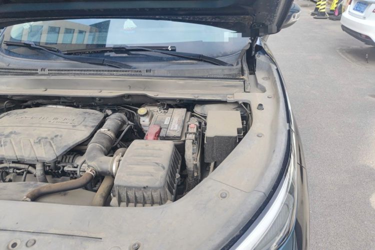 Used FORTHING T5 EVO 2021 1.5TD DCT Diamond Edition Engine Bay Left