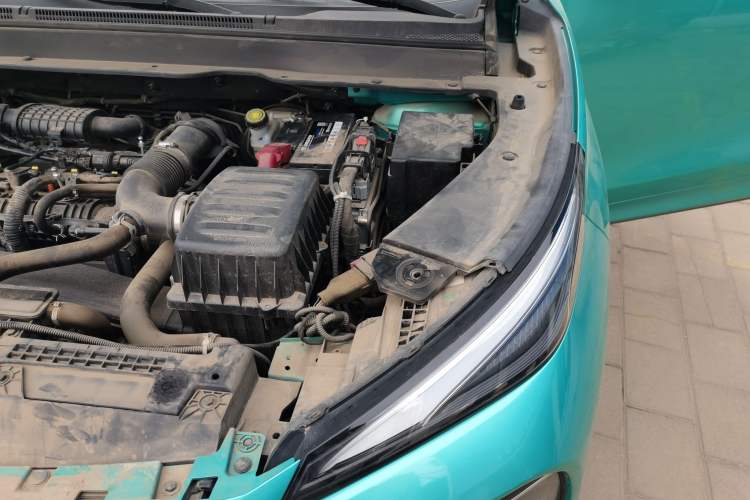 Used FORTHING T5 EVO 2021 1.5TD DCT Starry Edition Engine Bay Left