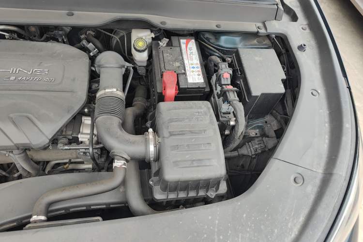 Used FORTHING T5 EVO 2021 1.5TD DCT Diamond Edition Engine Bay Left