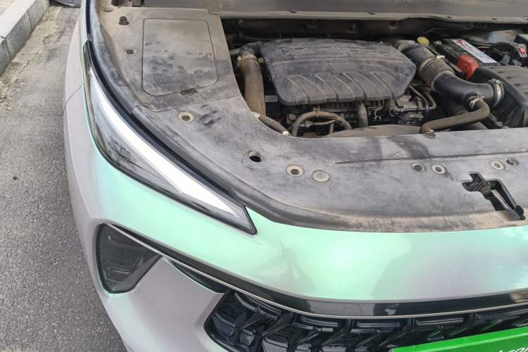 Used FORTHING T5 EVO 2021 1.5TD DCT Starry Edition Engine Bay Right
