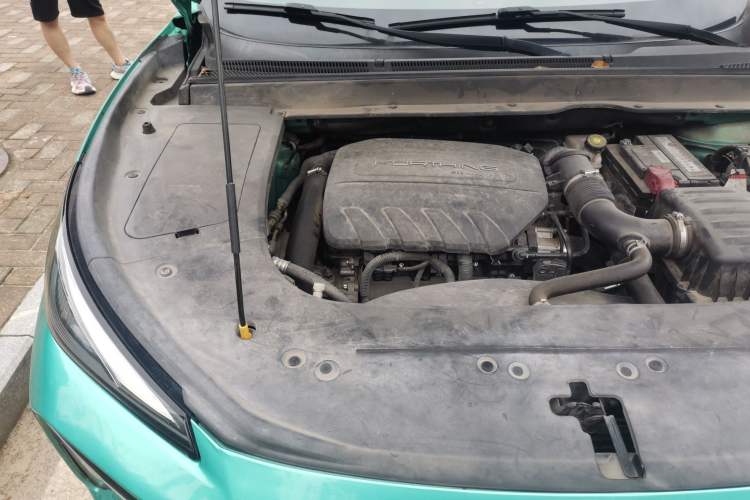 Used FORTHING T5 EVO 2021 1.5TD DCT Diamond Edition Engine Bay Right
