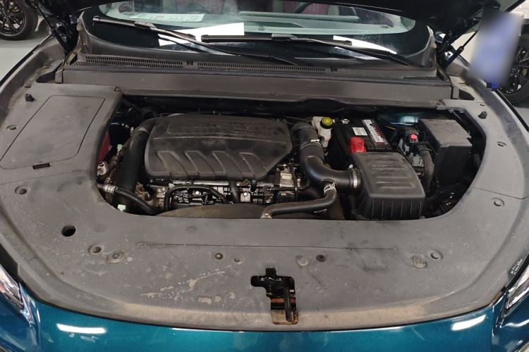 Used FORTHING T5 EVO 2021 1.5TD DCT Diamond Edition Engine Bay