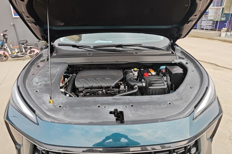 Used FORTHING T5 EVO 2021 1.5TD DCT Diamond Edition Engine Bay