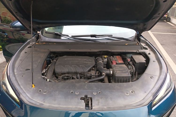 Used FORTHING T5 EVO 2021 1.5TD DCT Diamond Edition Engine Bay