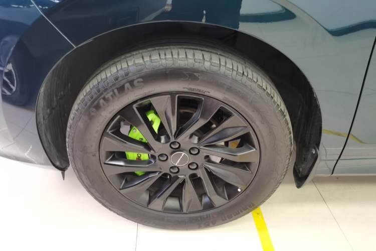 Used FORTHING T5 EVO 2021 1.5TD DCT Diamond Edition Exterior 1