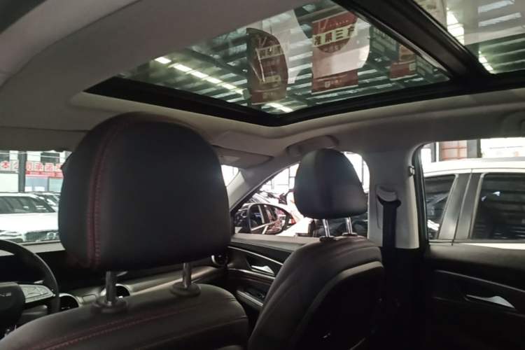 Used FORTHING T5 EVO 2021 1.5TD DCT Diamond Edition Headliner
