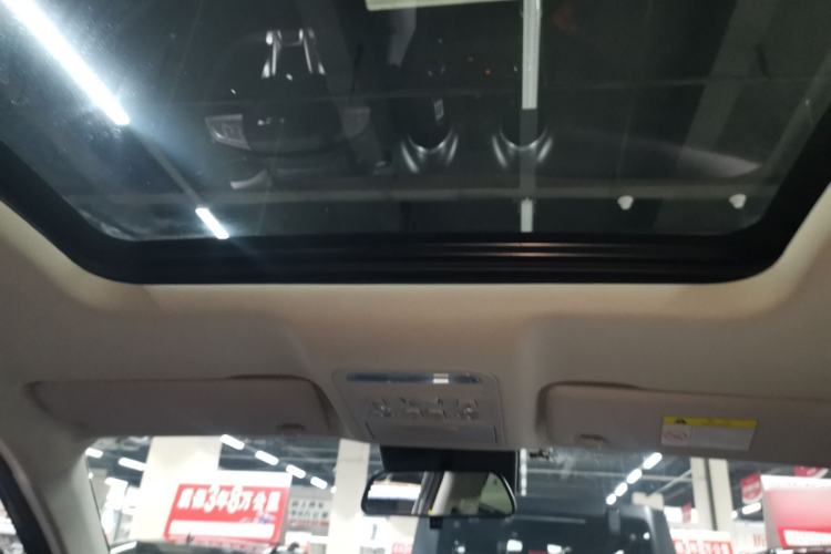 Used FORTHING T5 EVO 2021 1.5TD DCT Diamond Edition Headliner