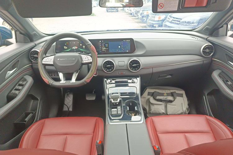 Used FORTHING T5 EVO 2021 1.5TD DCT Starry Edition Interior 2