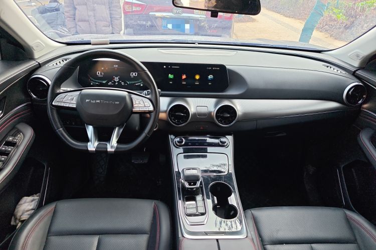 Used FORTHING T5 EVO 2021 1.5TD DCT Diamond Edition Interior 2