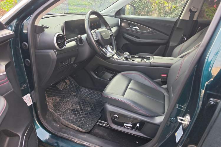Used FORTHING T5 EVO 2021 1.5TD DCT Diamond Edition Interior 3