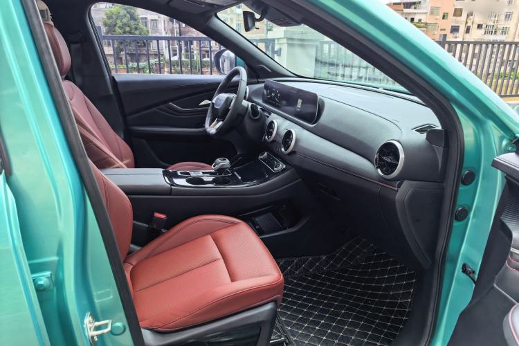 Used FORTHING T5 EVO 2021 1.5TD DCT Starry Edition Interior 3