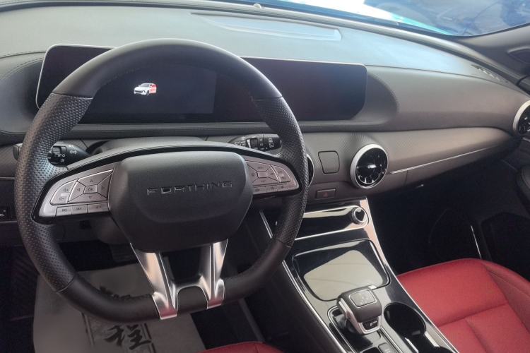 Used FORTHING T5 EVO 2021 1.5TD DCT Starry Edition Interior 3