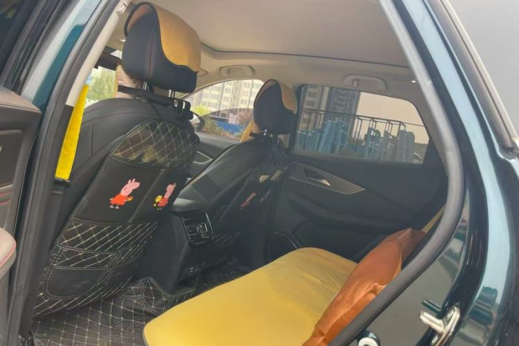 Used FORTHING T5 EVO 2021 1.5TD DCT Diamond Edition Interior 3