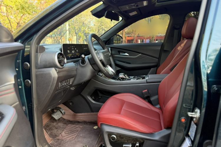 Used FORTHING T5 EVO 2021 1.5TD DCT Starry Edition Interior 3