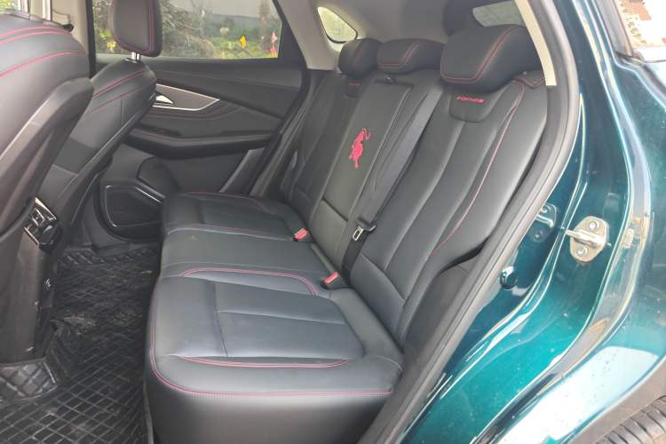 Used FORTHING T5 EVO 2021 1.5TD DCT Diamond Edition Interior 4