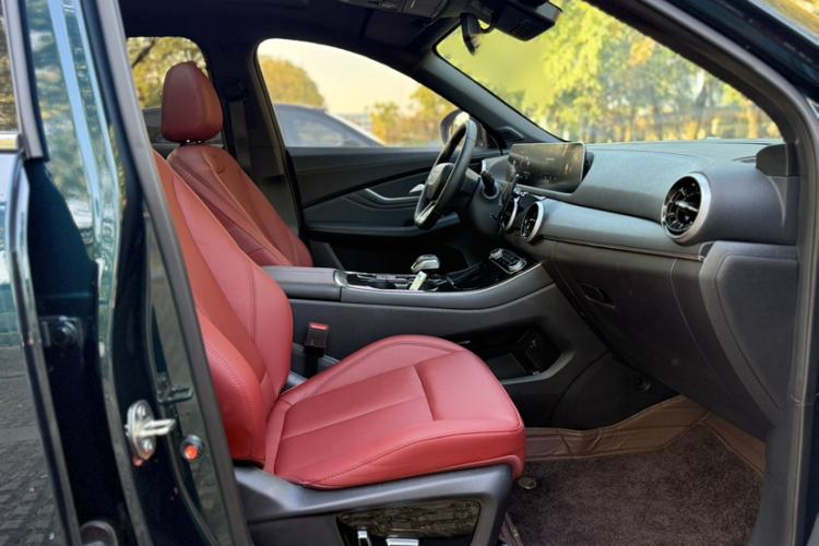 Used FORTHING T5 EVO 2021 1.5TD DCT Starry Edition Interior 4
