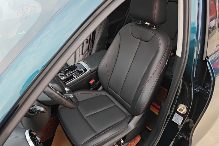 Used FORTHING T5 EVO 2021 1.5TD DCT Diamond Edition Left Front Seat