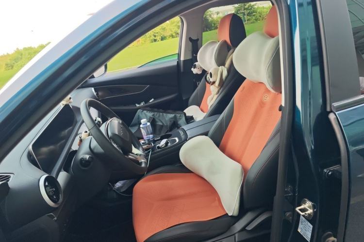 Used FORTHING T5 EVO 2021 1.5TD DCT Platinum Edition Left Front Seat