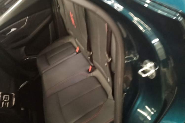 Used FORTHING T5 EVO 2021 1.5TD DCT Diamond Edition Left Rear Seat