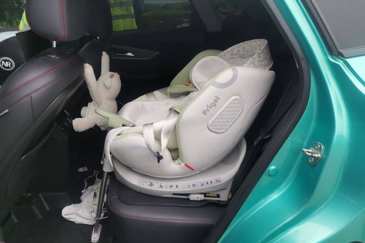 Used FORTHING T5 EVO 2021 1.5TD DCT Diamond Edition Left Rear Seat