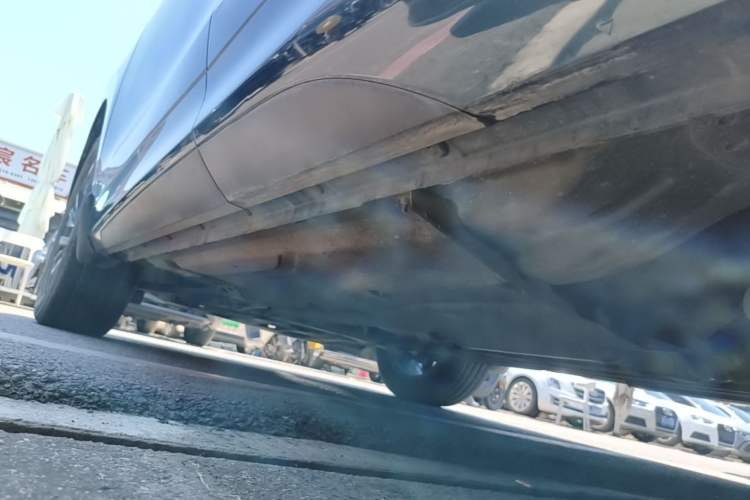 Used FORTHING T5 EVO 2021 1.5TD DCT Starry Edition Left Side Sill