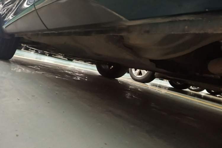 Used FORTHING T5 EVO 2021 1.5TD DCT Diamond Edition Left Side Sill