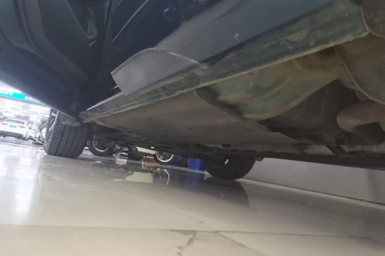 Used FORTHING T5 EVO 2021 1.5TD DCT Starry Edition Left Side Sill