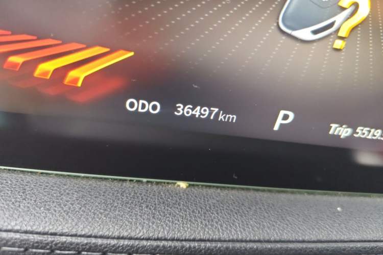 Used FORTHING T5 EVO 2021 1.5TD DCT Starry Edition Odometer Close Up