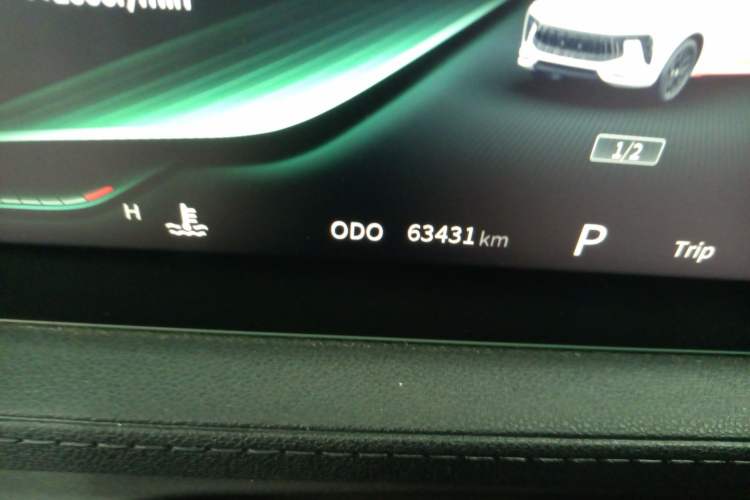 Used FORTHING T5 EVO 2021 1.5TD DCT Starry Edition Odometer Close Up
