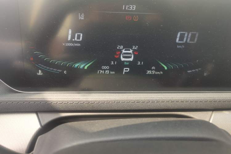 Used FORTHING T5 EVO 2021 1.5TD DCT Diamond Edition Odometer Close Up