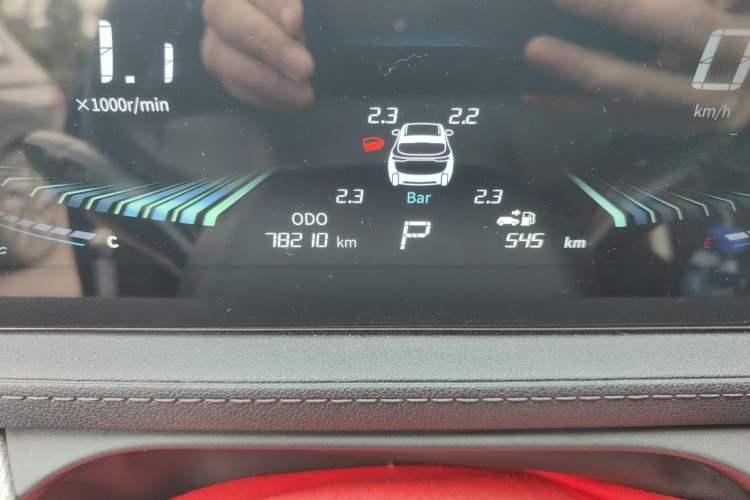 Used FORTHING T5 EVO 2021 1.5TD DCT Diamond Edition Odometer Close Up