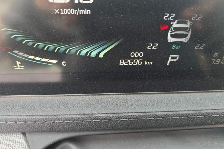 Used FORTHING T5 EVO 2021 1.5TD DCT Diamond Edition Odometer Close Up