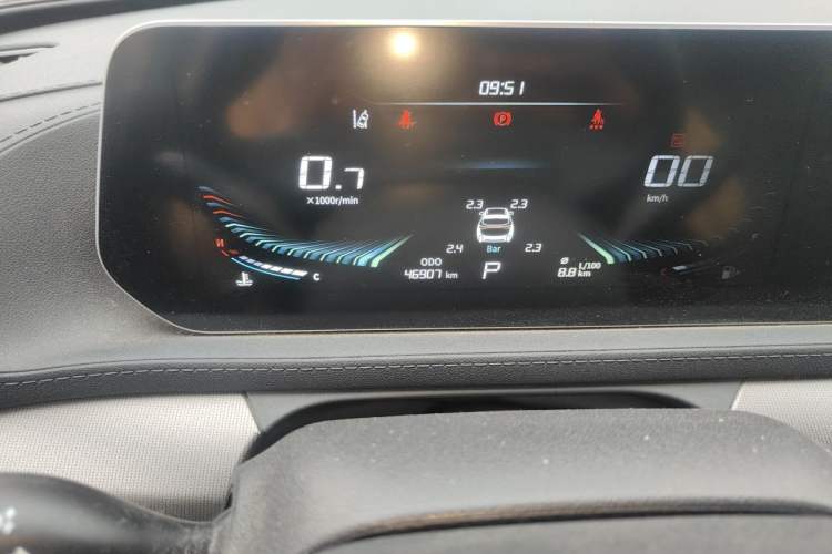 Used FORTHING T5 EVO 2021 1.5TD DCT Diamond Edition Odometer Close Up