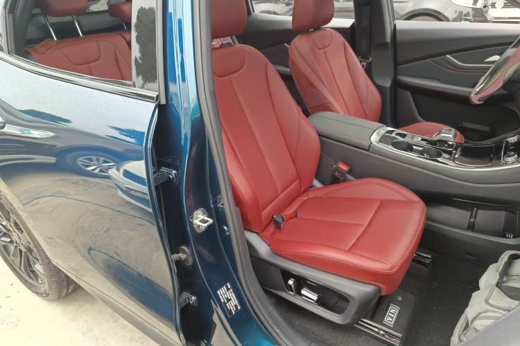 Used FORTHING T5 EVO 2021 1.5TD DCT Starry Edition Right Front Seat
