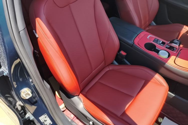 Used FORTHING T5 EVO 2021 1.5TD DCT Starry Edition Right Front Seat