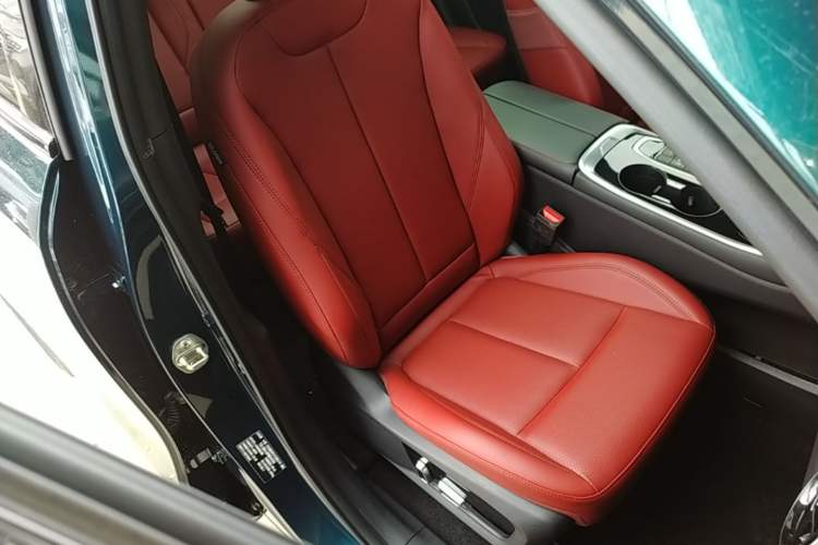 Used FORTHING T5 EVO 2021 1.5TD DCT Starry Edition Right Front Seat