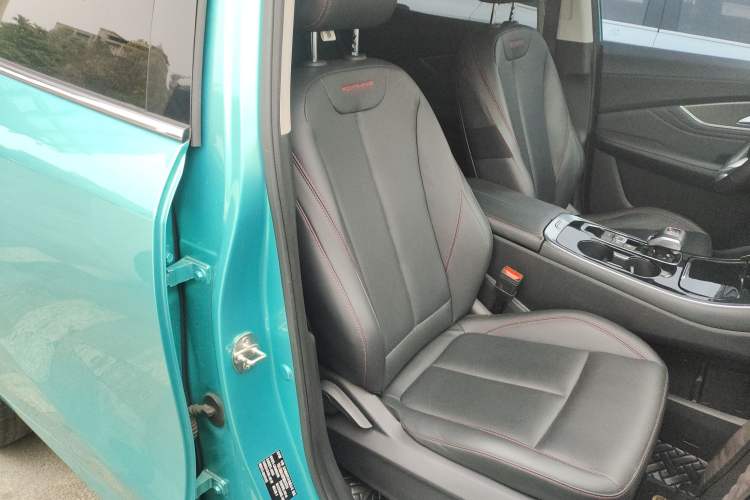 Used FORTHING T5 EVO 2021 1.5TD DCT Diamond Edition Right Front Seat