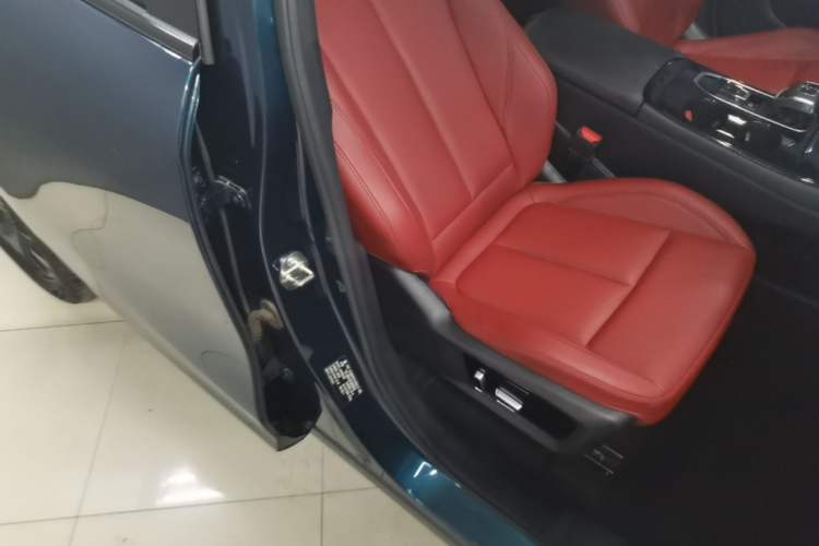 Used FORTHING T5 EVO 2021 1.5TD DCT Starry Edition Right Front Seat