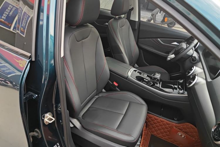 Used FORTHING T5 EVO 2021 1.5TD DCT Diamond Edition Right Front Seat