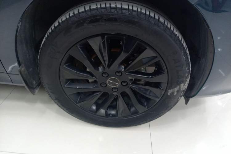 Used FORTHING T5 EVO 2021 1.5TD DCT Starry Edition Right Front Wheel Hub