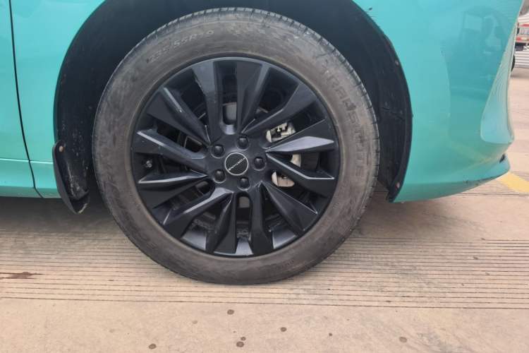 Used FORTHING T5 EVO 2021 1.5TD DCT Starry Edition Right Front Wheel Hub