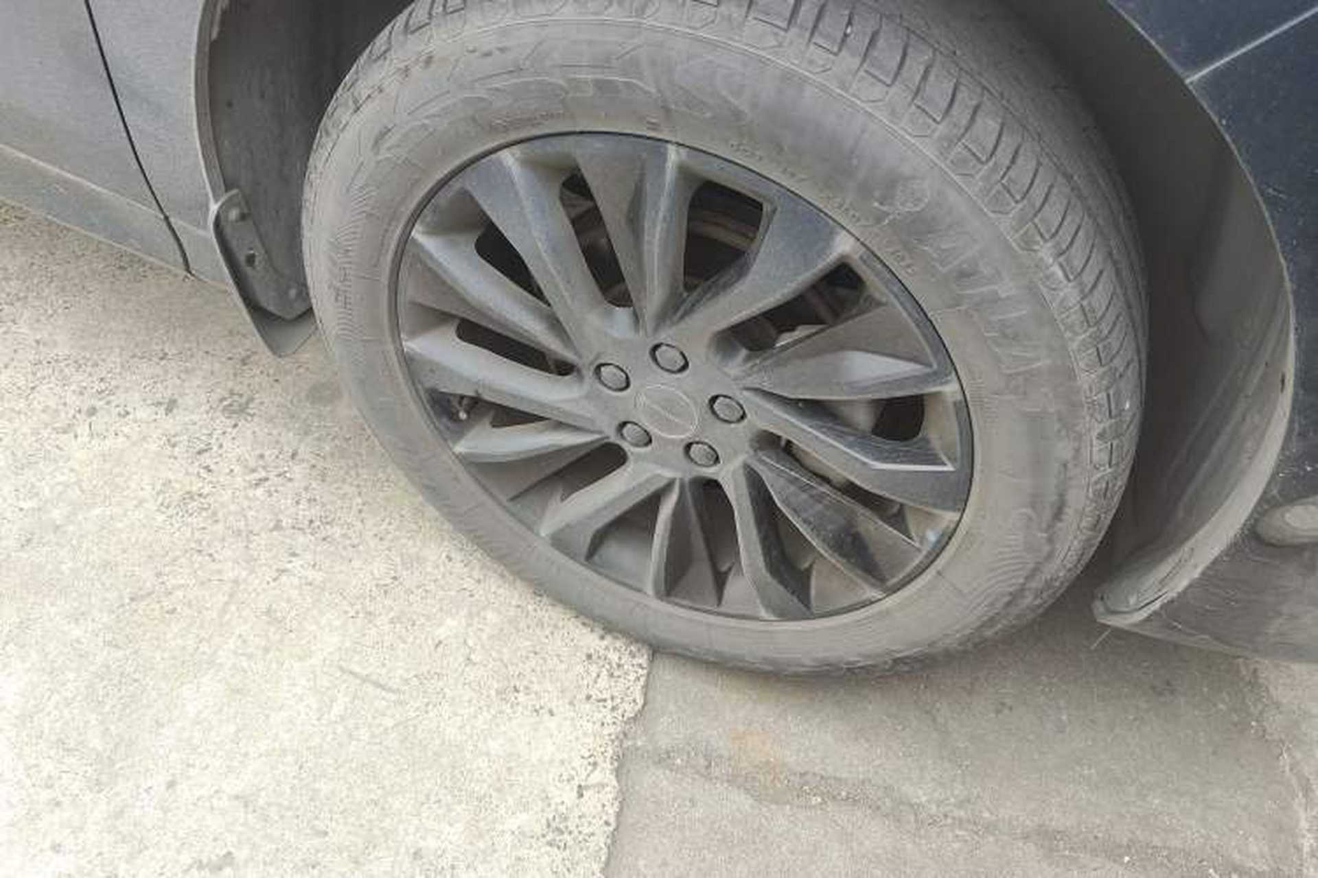 Used FORTHING T5 EVO 2021 1.5TD DCT Diamond Edition Right Front Wheel Hub