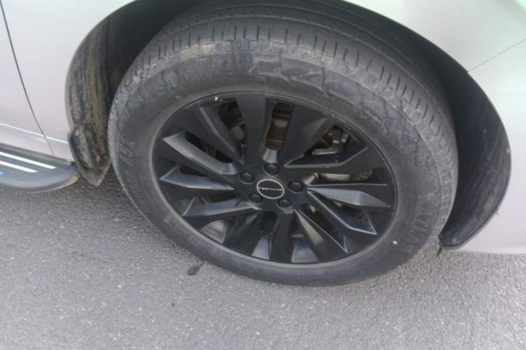 Used FORTHING T5 EVO 2021 1.5TD DCT Starry Edition Right Front Wheel Hub