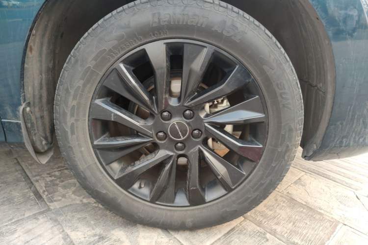 Used FORTHING T5 EVO 2021 1.5TD DCT Diamond Edition Right Front Wheel Hub