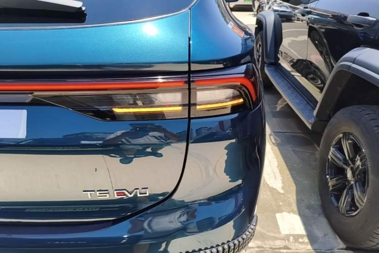 Used FORTHING T5 EVO 2021 1.5TD DCT Starry Edition Right Rear Taillight