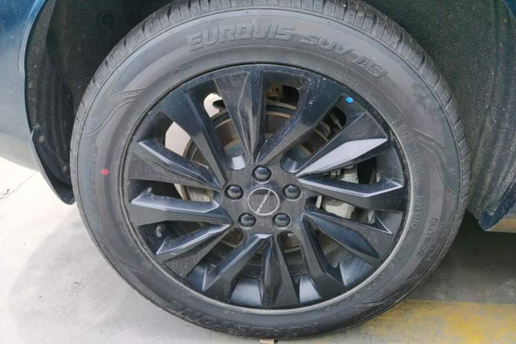 Used FORTHING T5 EVO 2021 1.5TD DCT Diamond Edition Right Rear Wheel Hub