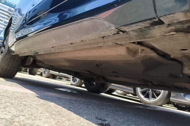 Used FORTHING T5 EVO 2021 1.5TD DCT Starry Edition Right Side Sill