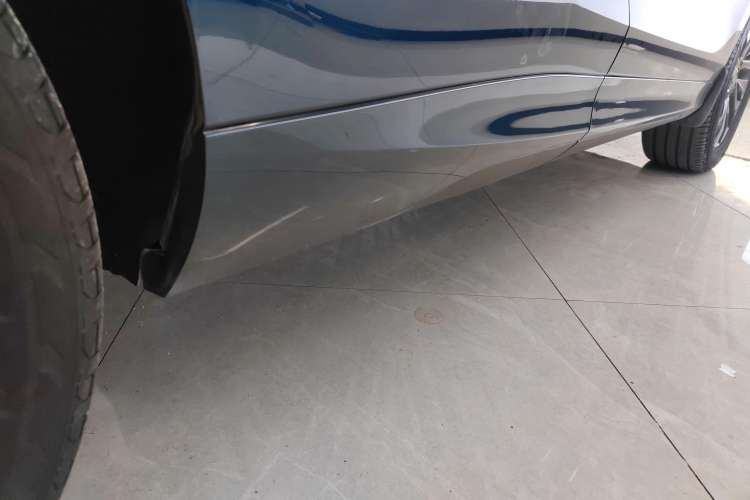 Used FORTHING T5 EVO 2021 1.5TD DCT Starry Edition Right Side Sill